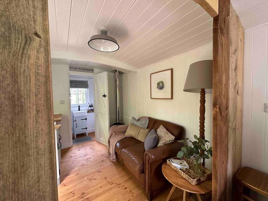 בודמין Cornwall Woodland Shepherd'S Hut Deirdres Hut מראה חיצוני תמונה